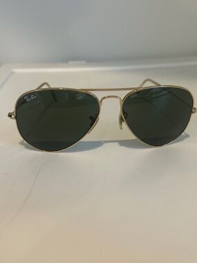 Ray-Ban Men’s or Women’s Gold Aviator Sunglasses with Dark Green Lenses